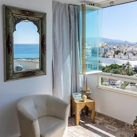 Puerto Deportivo アパート